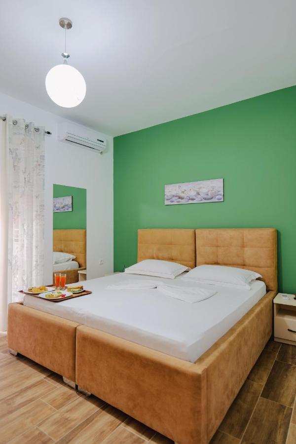 Eden Suites & Apartments Саранда Экстерьер фото