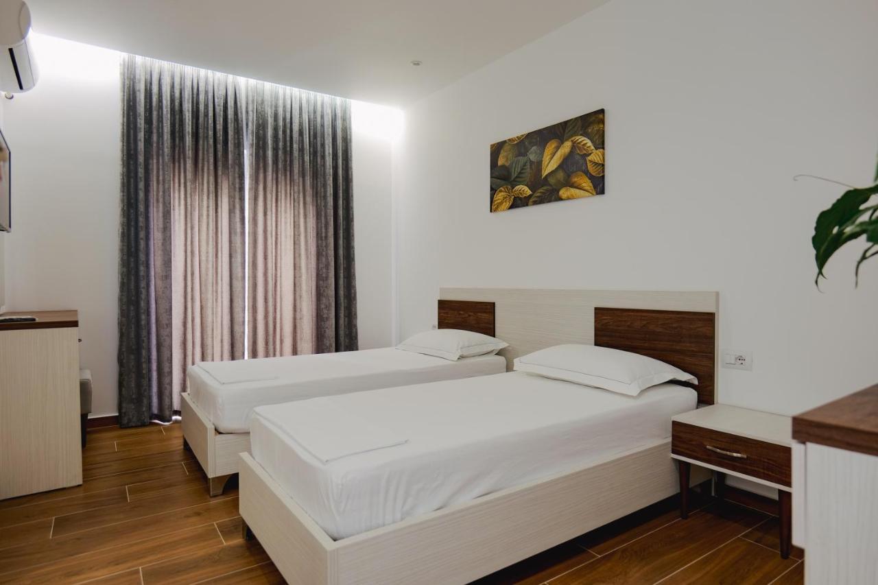 Eden Suites & Apartments Саранда Экстерьер фото